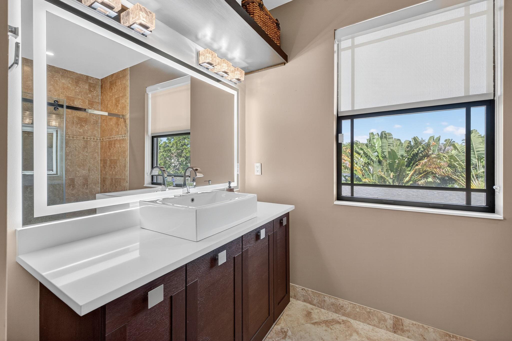 Lake Ridge Corner Townhou - Residential