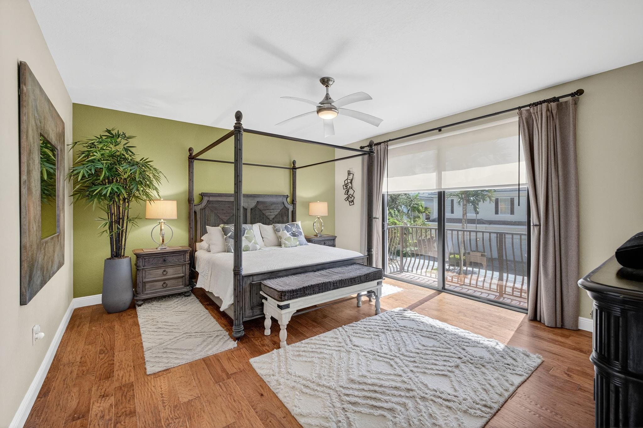 Lake Ridge Corner Townhou - Residential