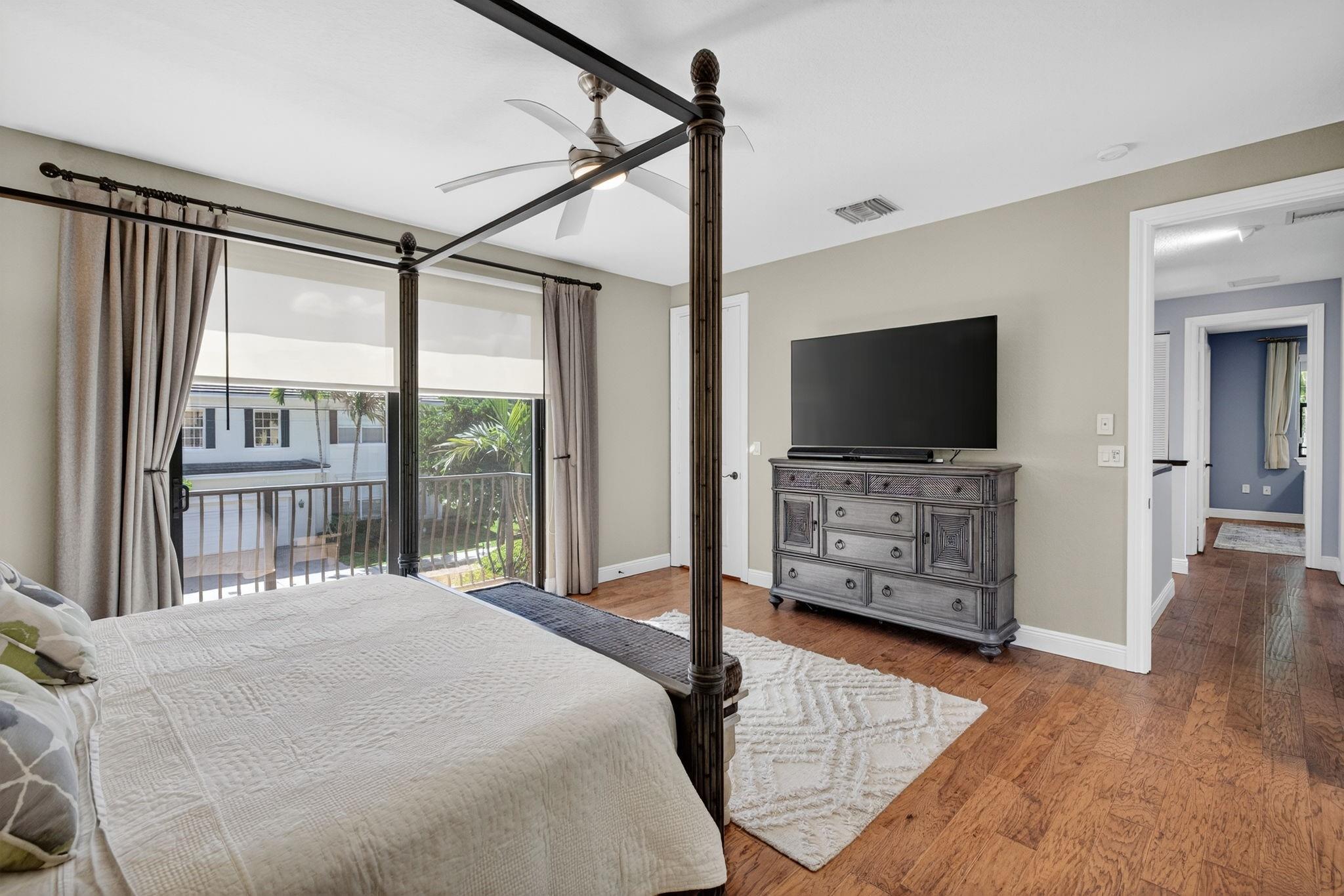 Lake Ridge Corner Townhou - Residential