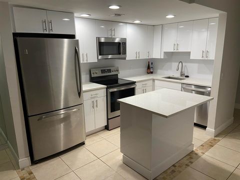 1829 Fairview Villa Drive 2 West Palm Beach FL 33406