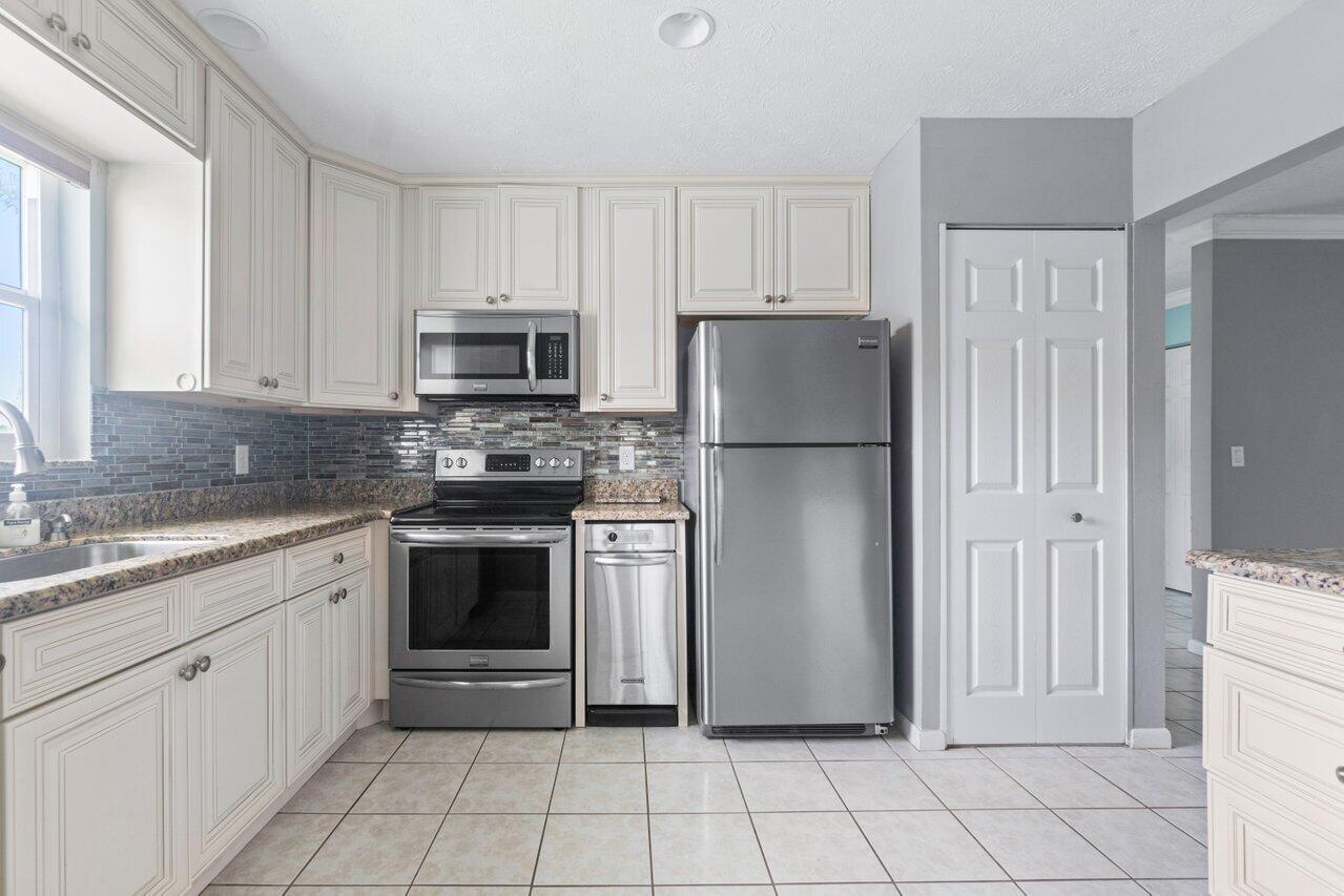 HIGH POINT OF FORT PIERCE - Residential