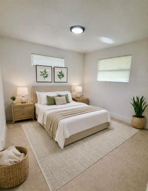 TROPICAL TERRACE - Residential Lease