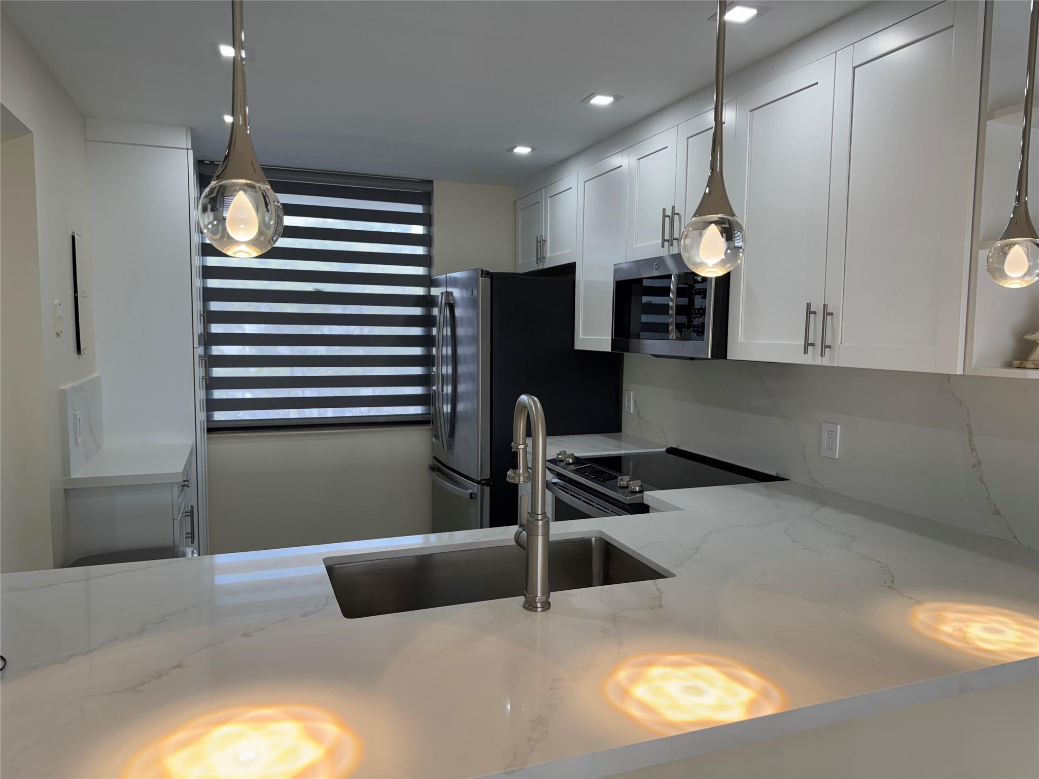 Condo 10 Of Whitehall Con - Residential Lease