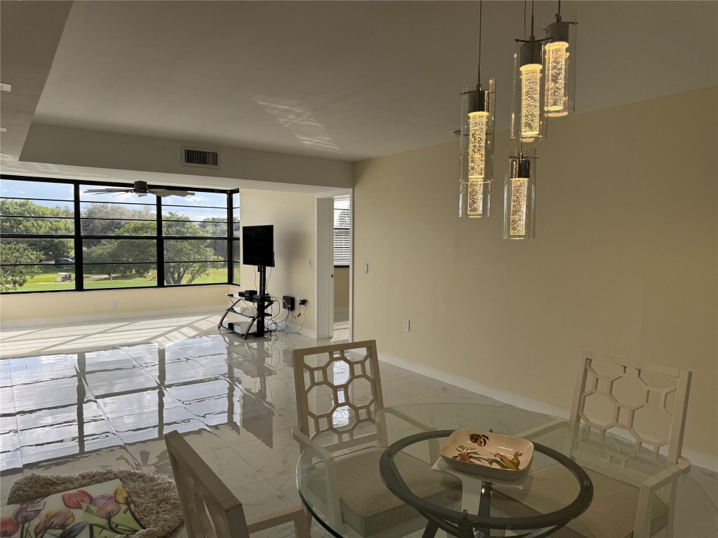 Condo 10 Of Whitehall Con - Residential Lease