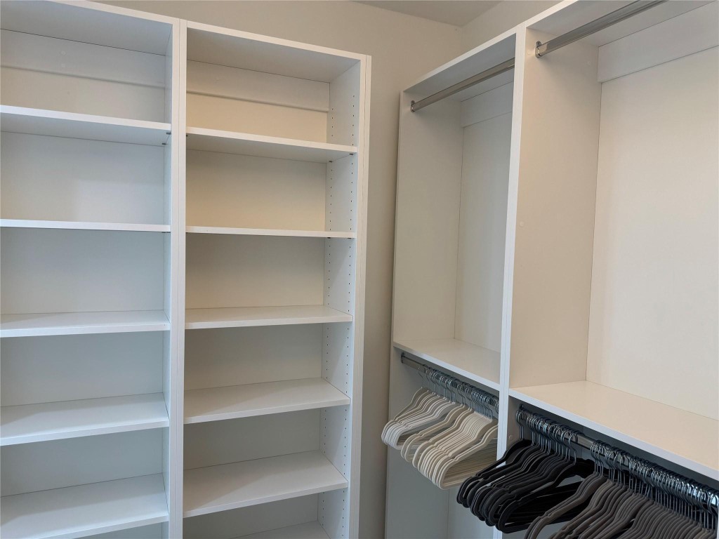 Condo 10 Of Whitehall Con - Residential Lease