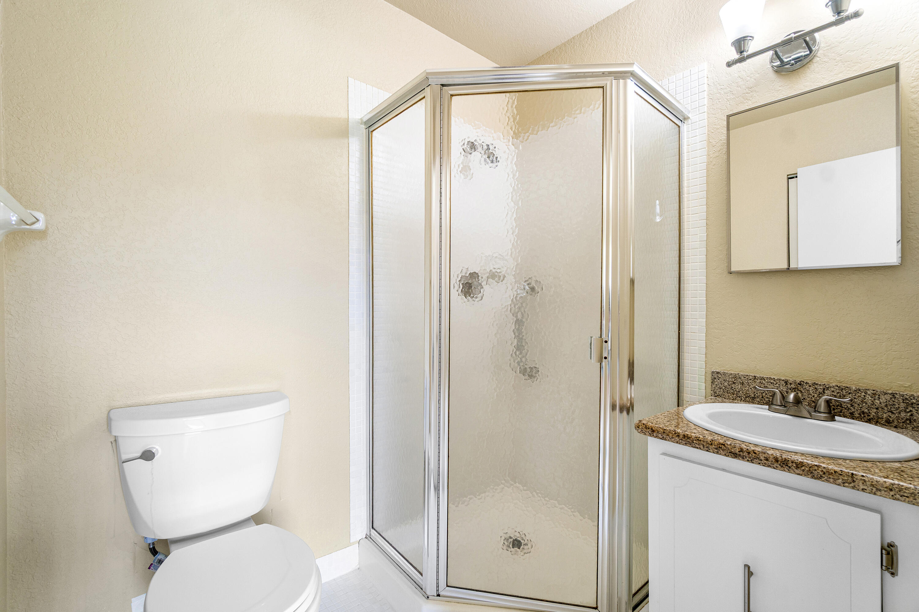 PINES OF DELRAY NORTH CONDO - Residential Lease