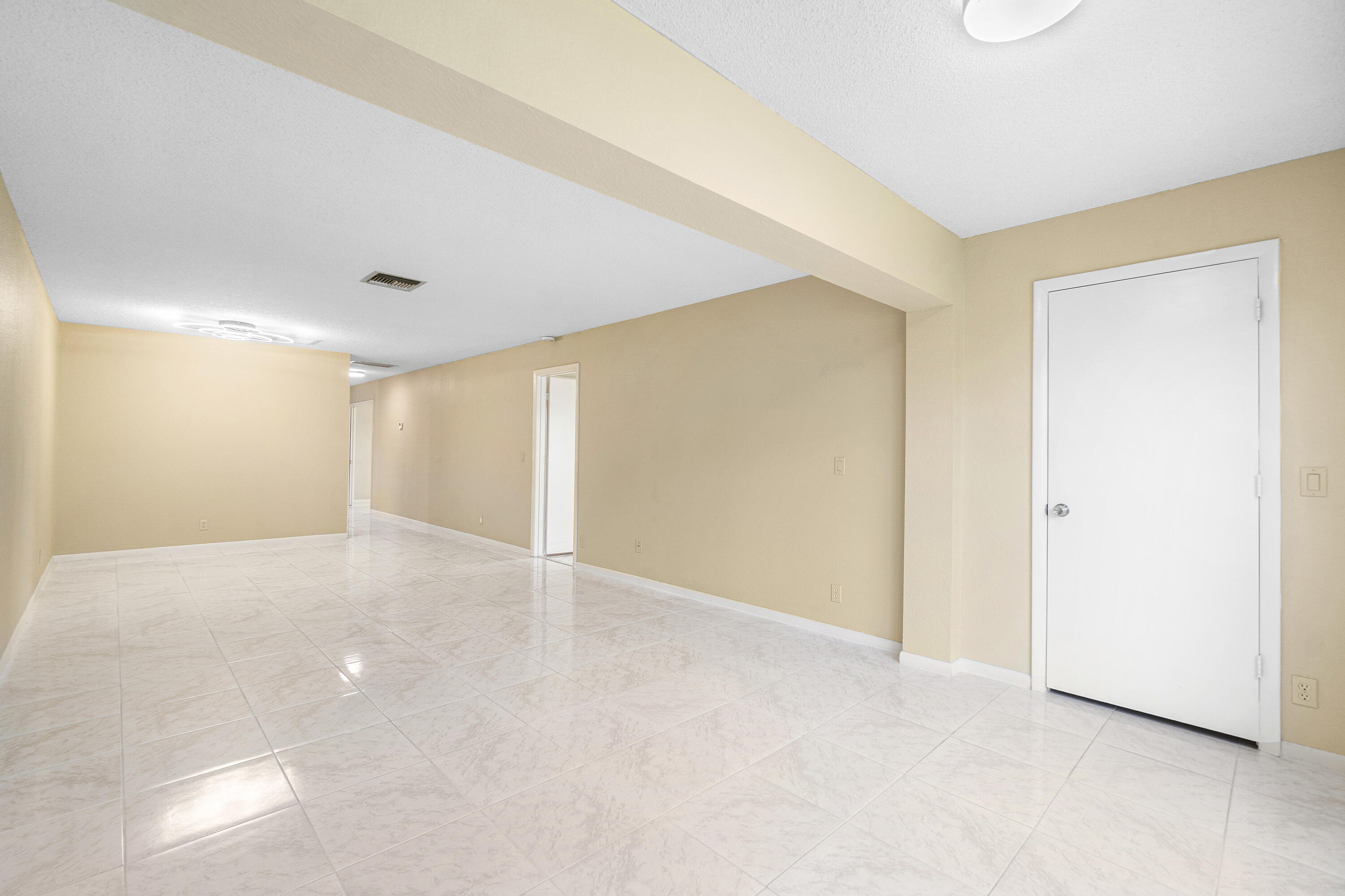 PINES OF DELRAY NORTH CONDO - Residential Lease