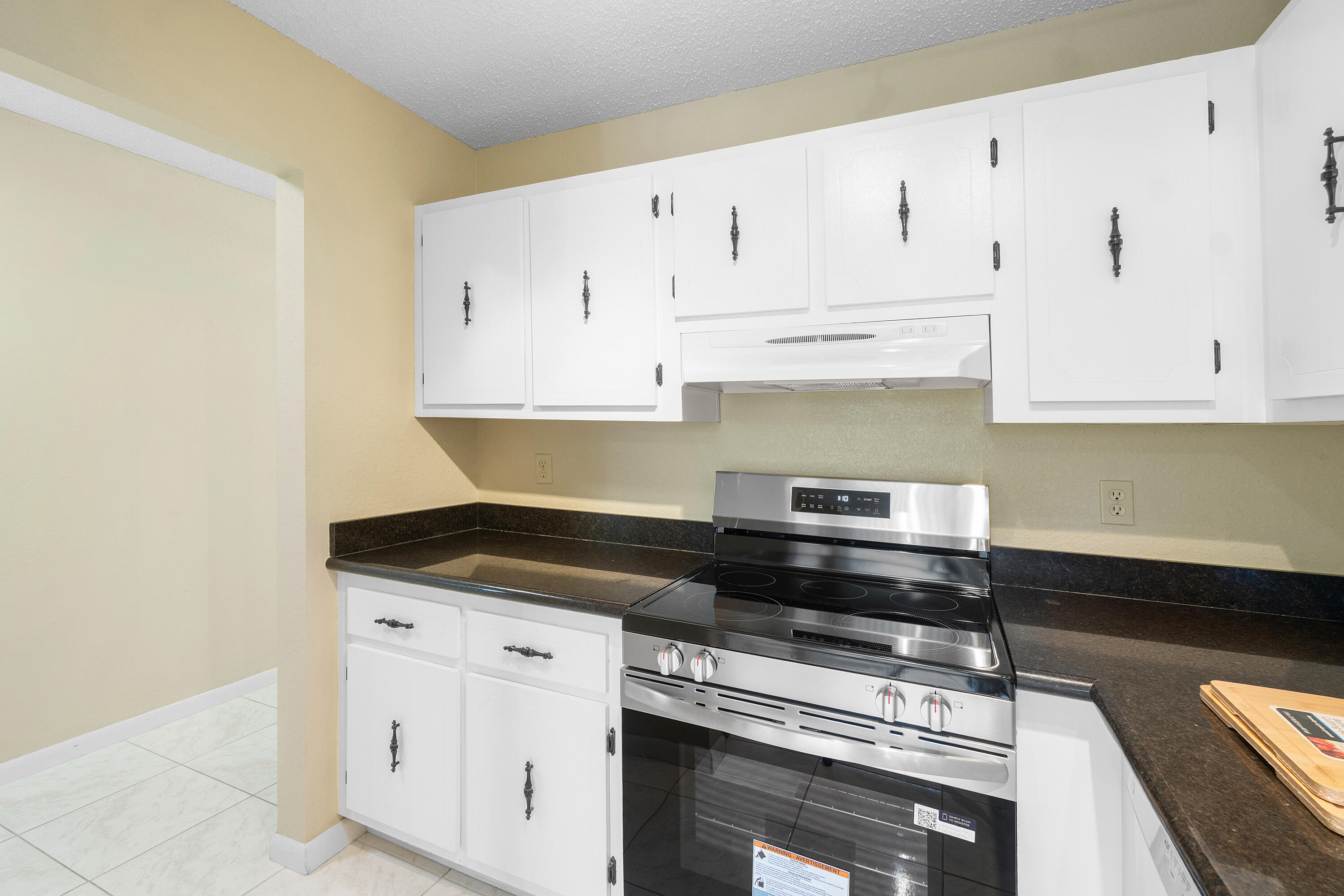 PINES OF DELRAY NORTH CONDO - Residential Lease