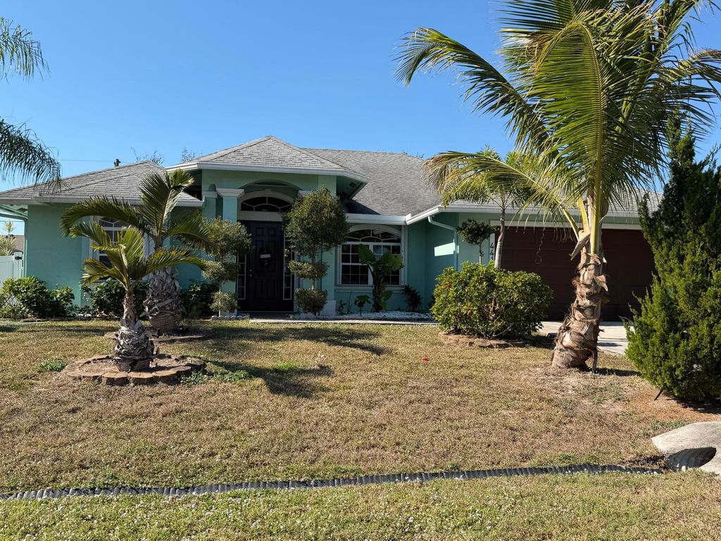 Photo of 4412 SW Bonney Street, Port Saint Lucie, FL 34953 (MLS # B26034311)