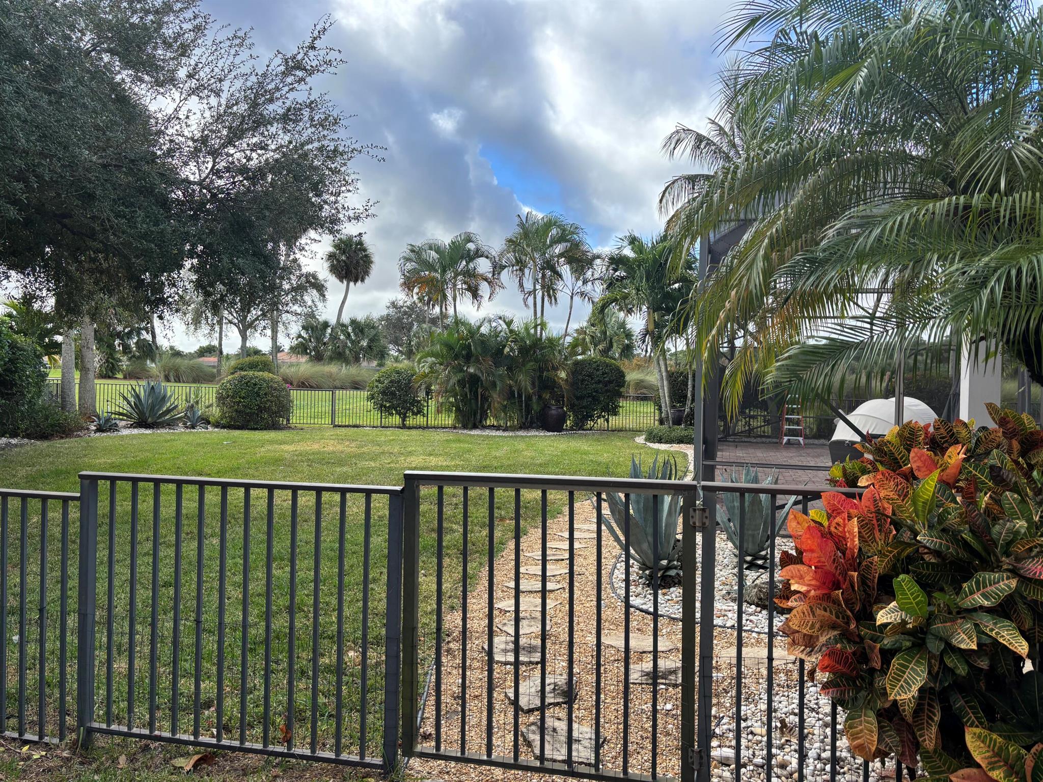 JUPITER COUNTRY CLUB - Residential Lease