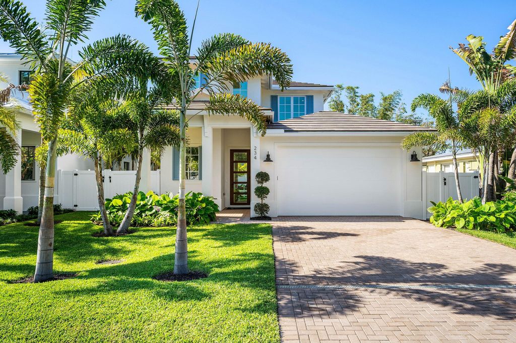 Photo of 234 NE 12th Street, Delray Beach, FL 33444 (MLS # B26017506)