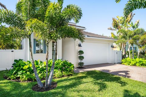 Tiny photo for 234 NE 12th Street, Delray Beach, FL 33444 (MLS # B26017506)