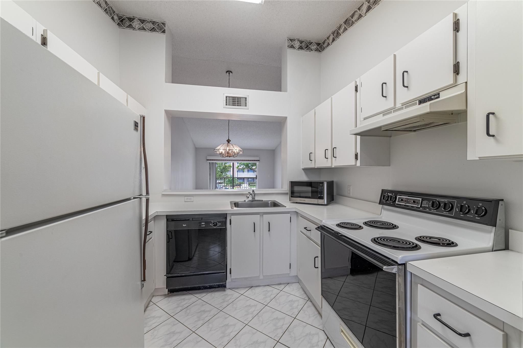 7447 N Devon Dr 7447