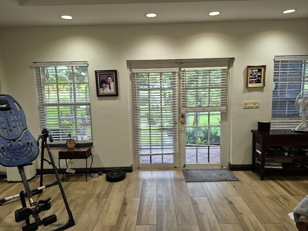 Davie Farmettes 72-10 B - Residential