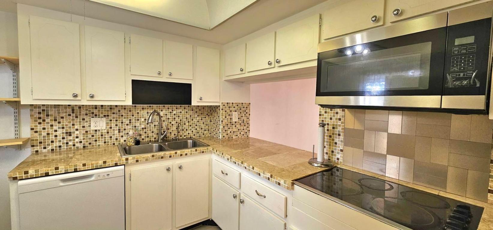 SANDALFOOT SOUTH TWO - Residential