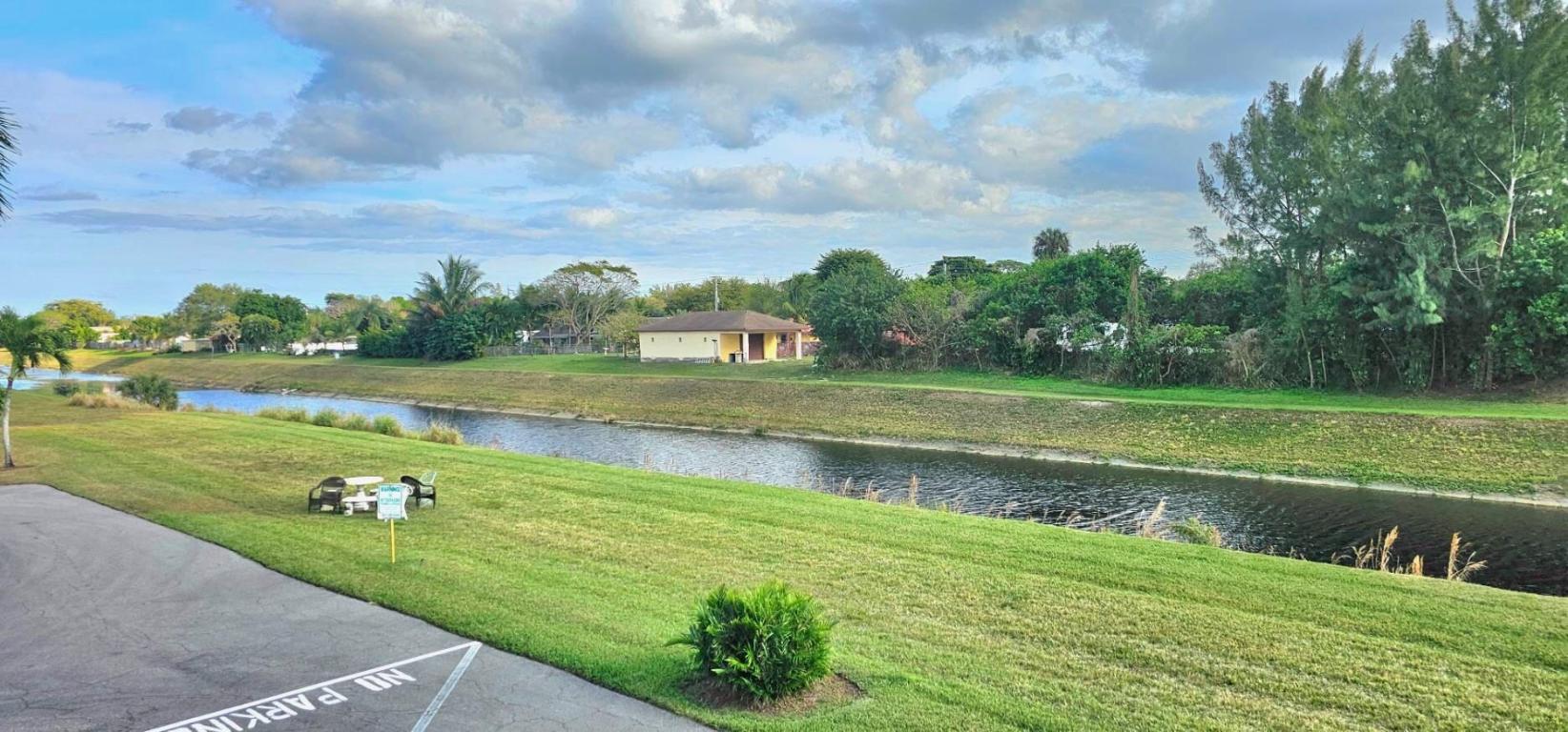 SANDALFOOT SOUTH TWO - Residential