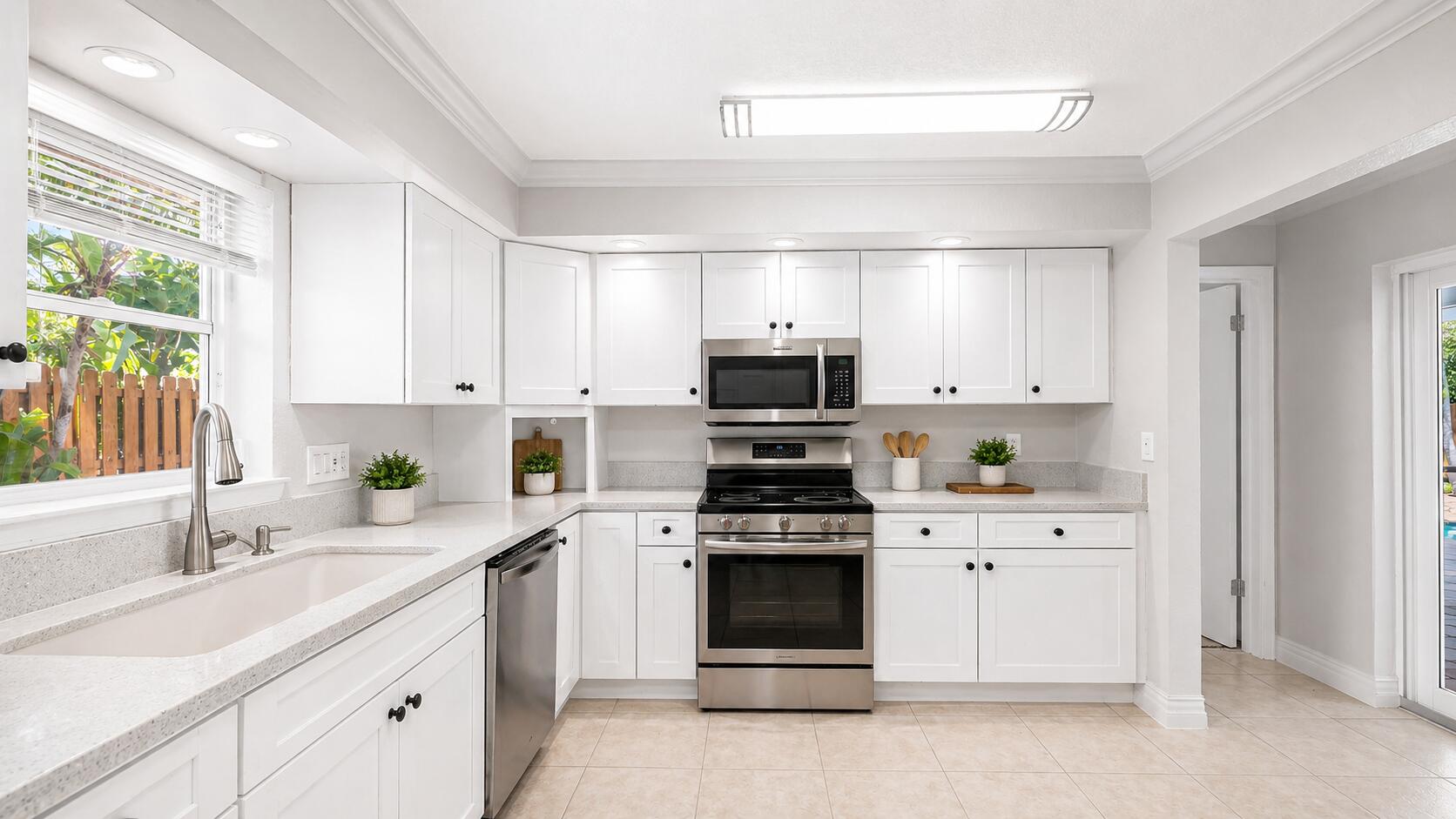 LIGHTHOUSE POINT 6TH SEC - Residential