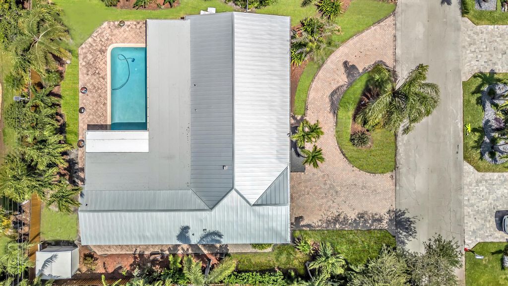 Photo of 2241 NE 33rd Street, Lighthouse Point, FL 33064 (MLS # B26020960)