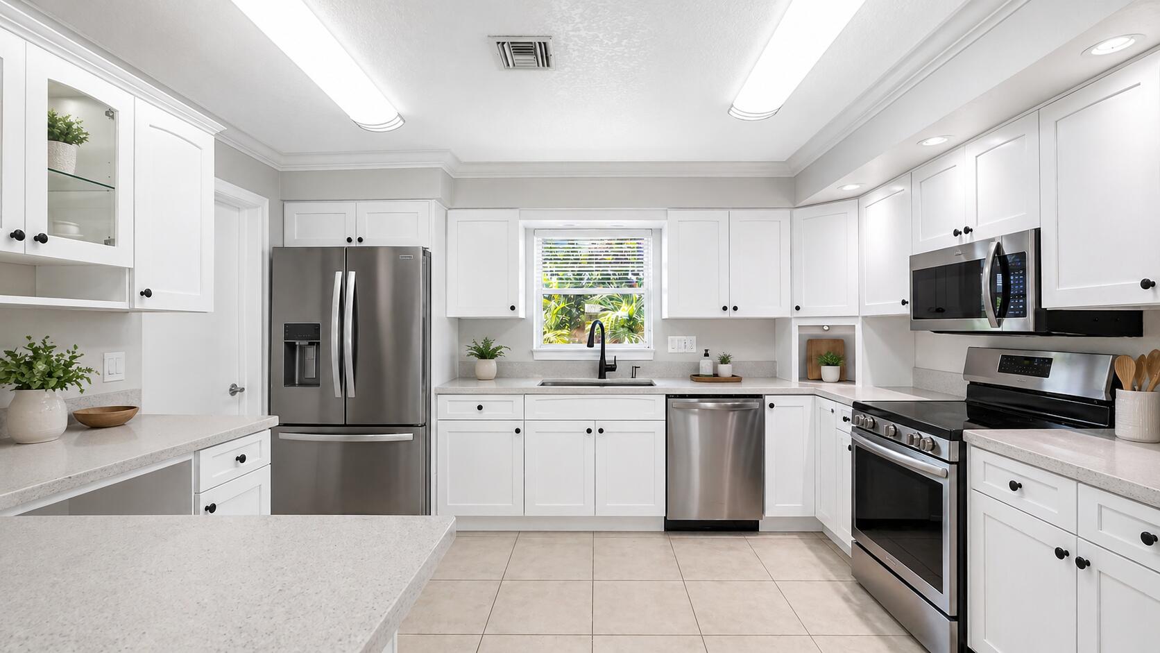 LIGHTHOUSE POINT 6TH SEC - Residential