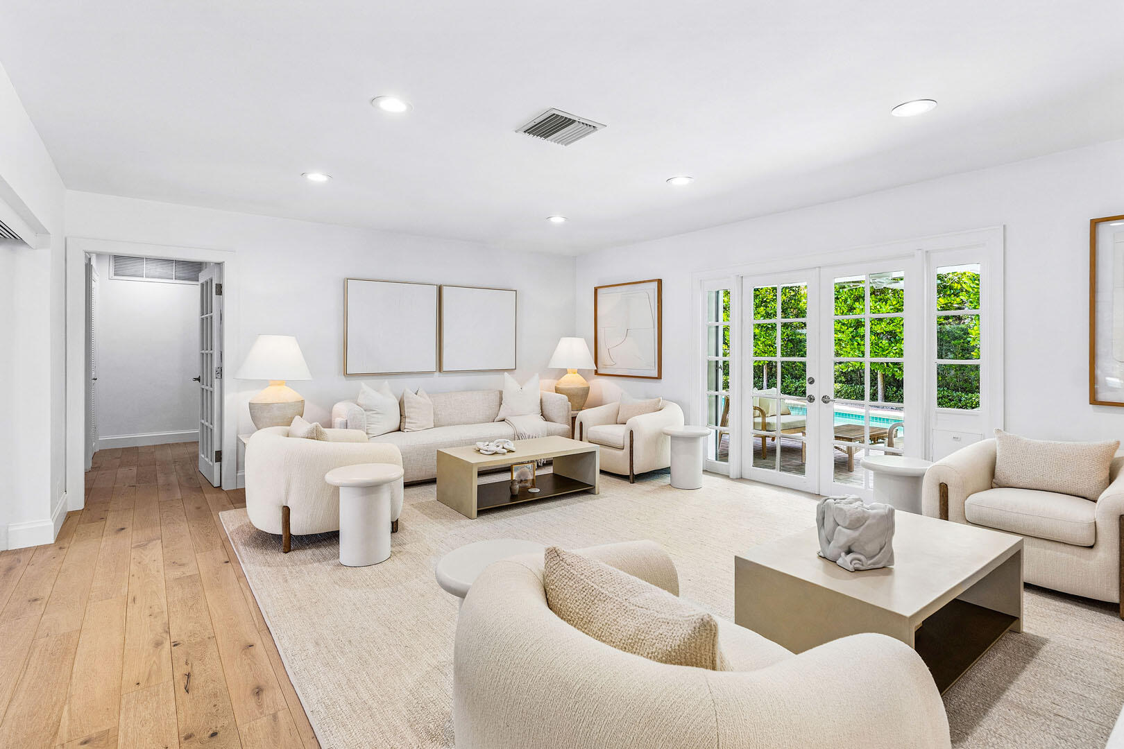 ROYAL PALM YACHT & COUNTRY CLUB - Residential Lease