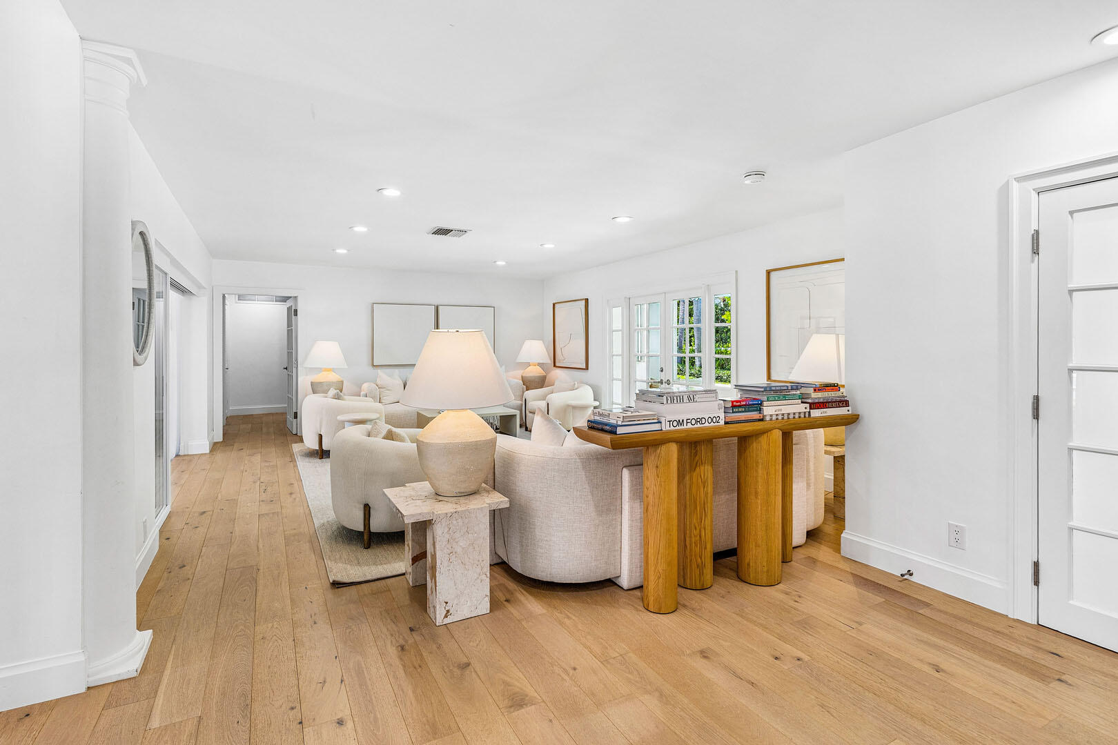 ROYAL PALM YACHT & COUNTRY CLUB - Residential Lease