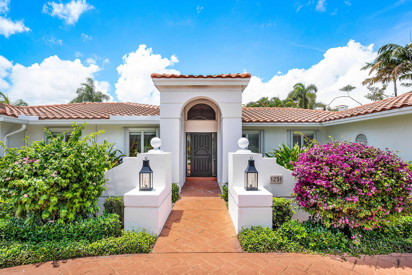 ROYAL PALM YACHT & COUNTRY CLUB - Residential Lease