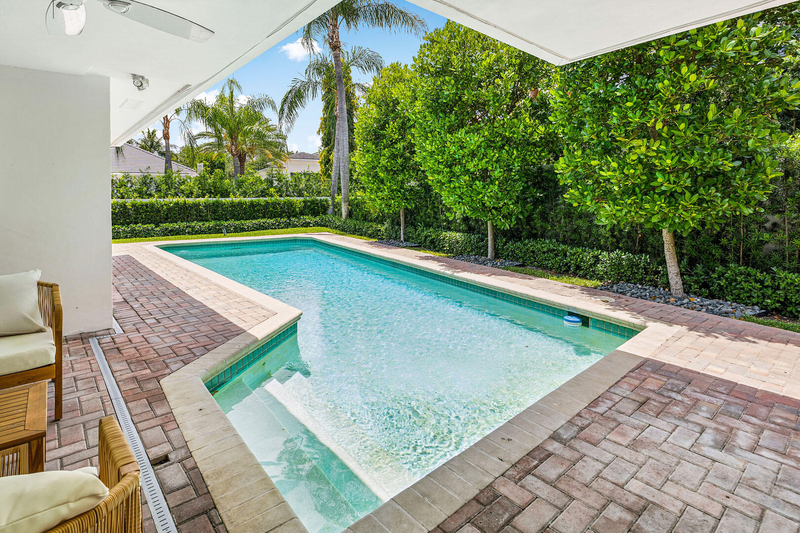 ROYAL PALM YACHT & COUNTRY CLUB - Residential Lease
