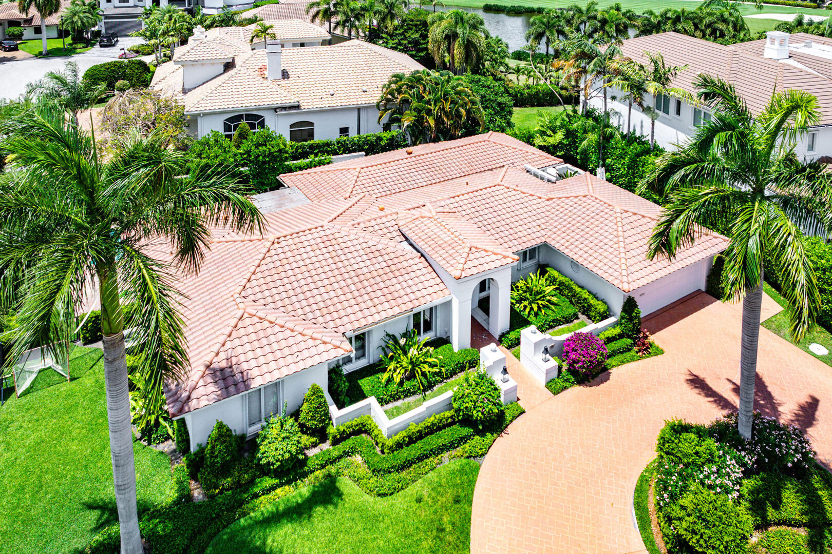 ROYAL PALM YACHT & COUNTRY CLUB - Residential Lease