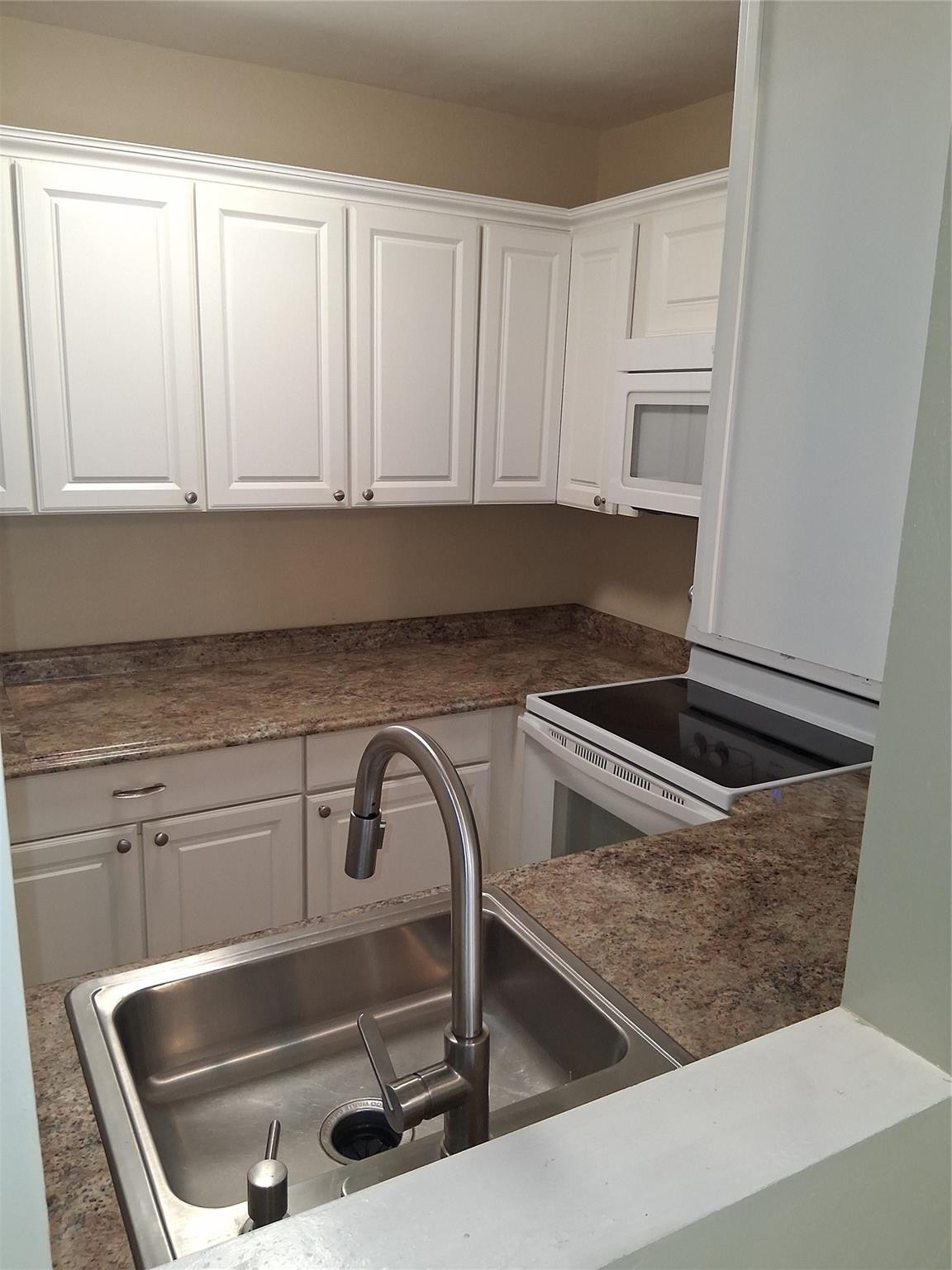 IMPERIAL POINT GARDENS CONDO - Residential