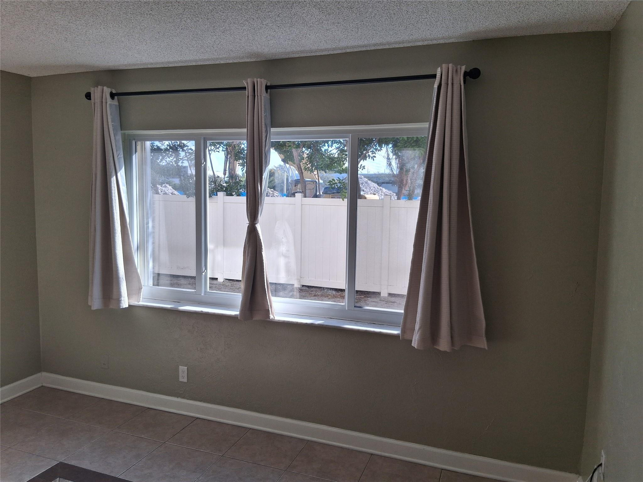 IMPERIAL POINT GARDENS CONDO - Residential