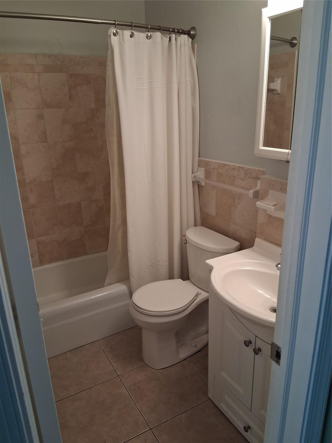 IMPERIAL POINT GARDENS CONDO - Residential