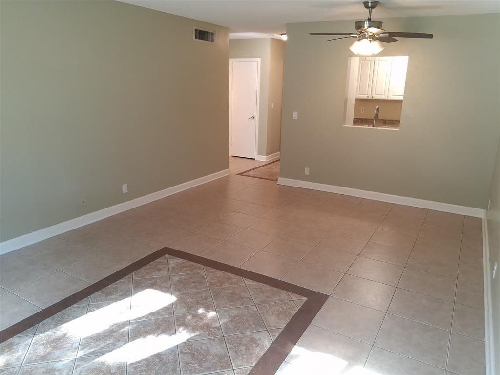 Photo of 5720 NE 22nd Way #406, Fort Lauderdale, FL 33308 (MLS # B26034569)