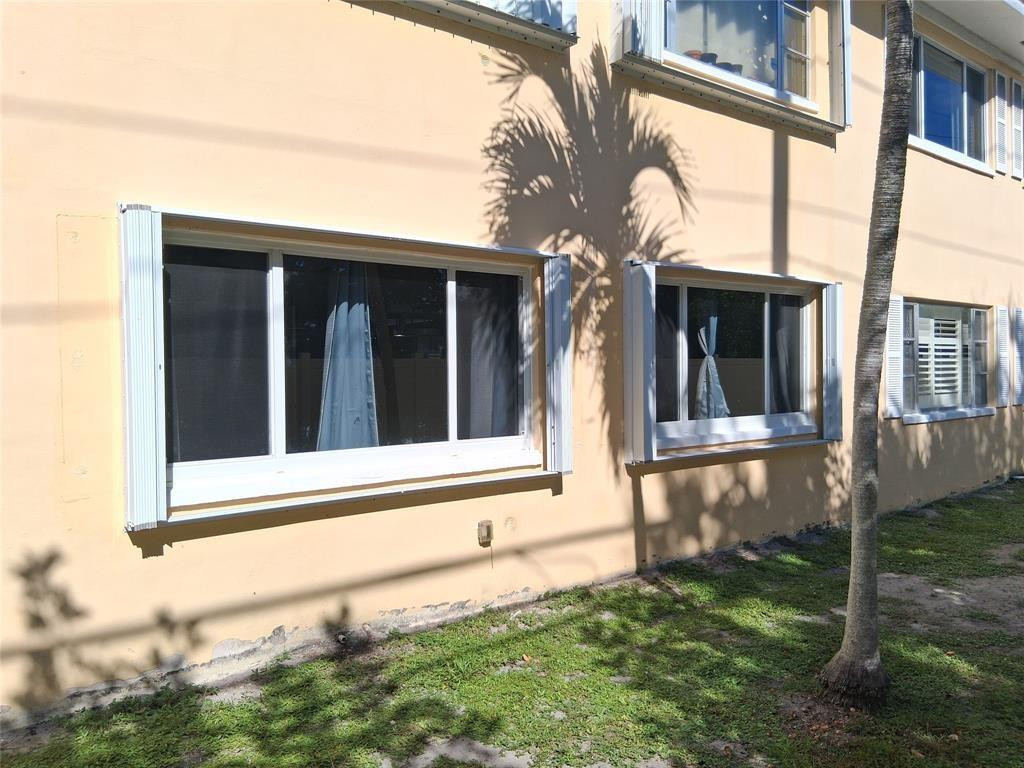 IMPERIAL POINT GARDENS CONDO - Residential