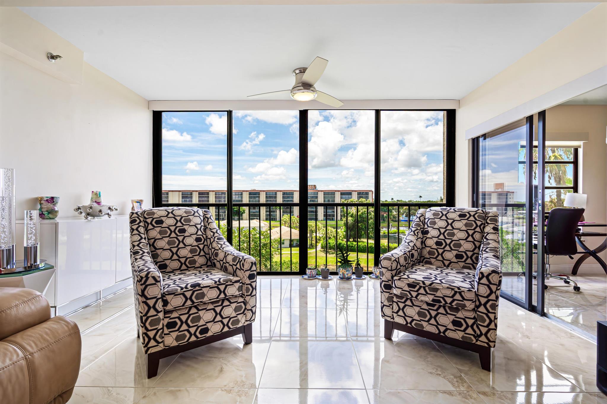 HUNTINGTON LAKES SEC FIVE - Residential