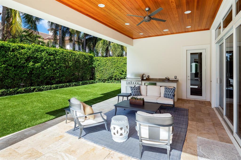 ROYAL PALM YACHT & COUNTRY CLUB - Residential