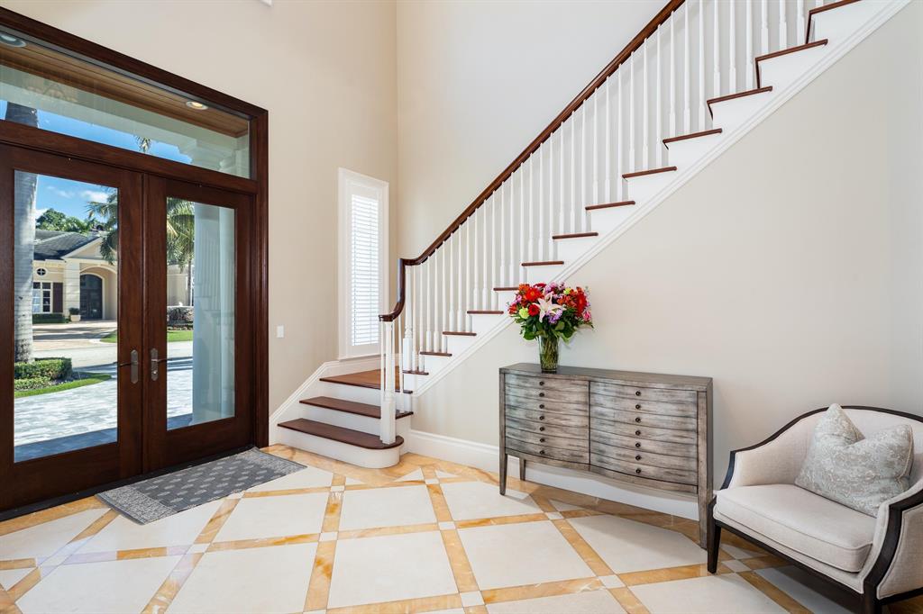 ROYAL PALM YACHT & COUNTRY CLUB - Residential