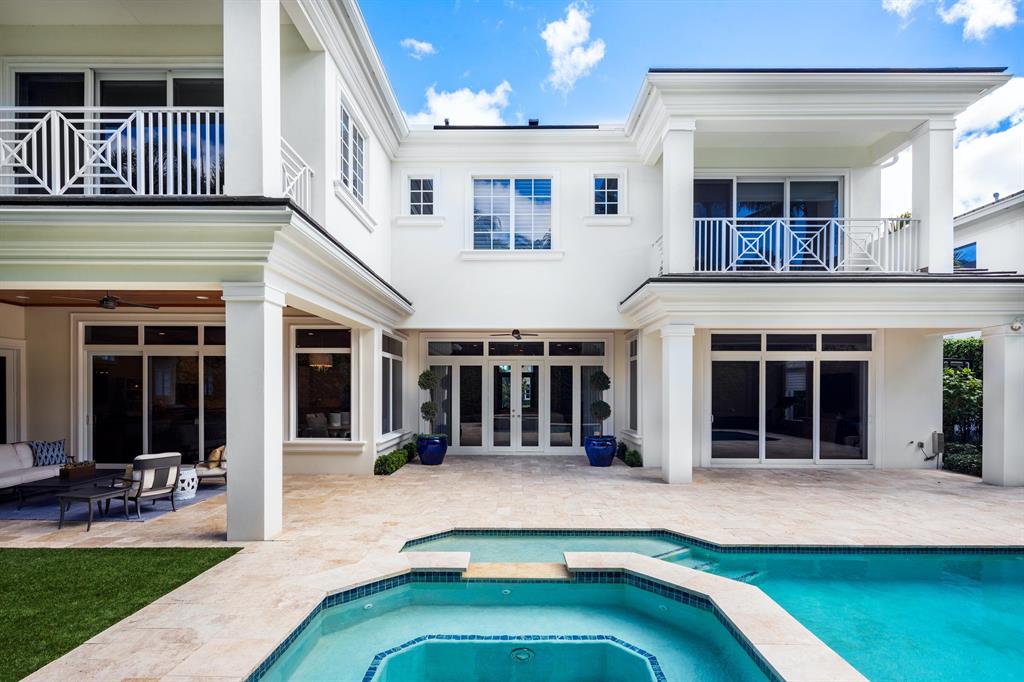 ROYAL PALM YACHT & COUNTRY CLUB - Residential