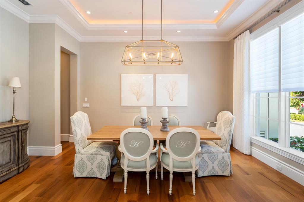 ROYAL PALM YACHT & COUNTRY CLUB - Residential