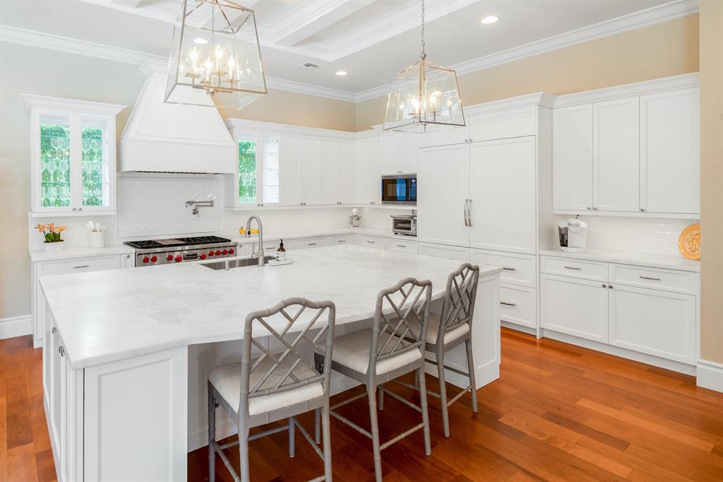 ROYAL PALM YACHT & COUNTRY CLUB - Residential