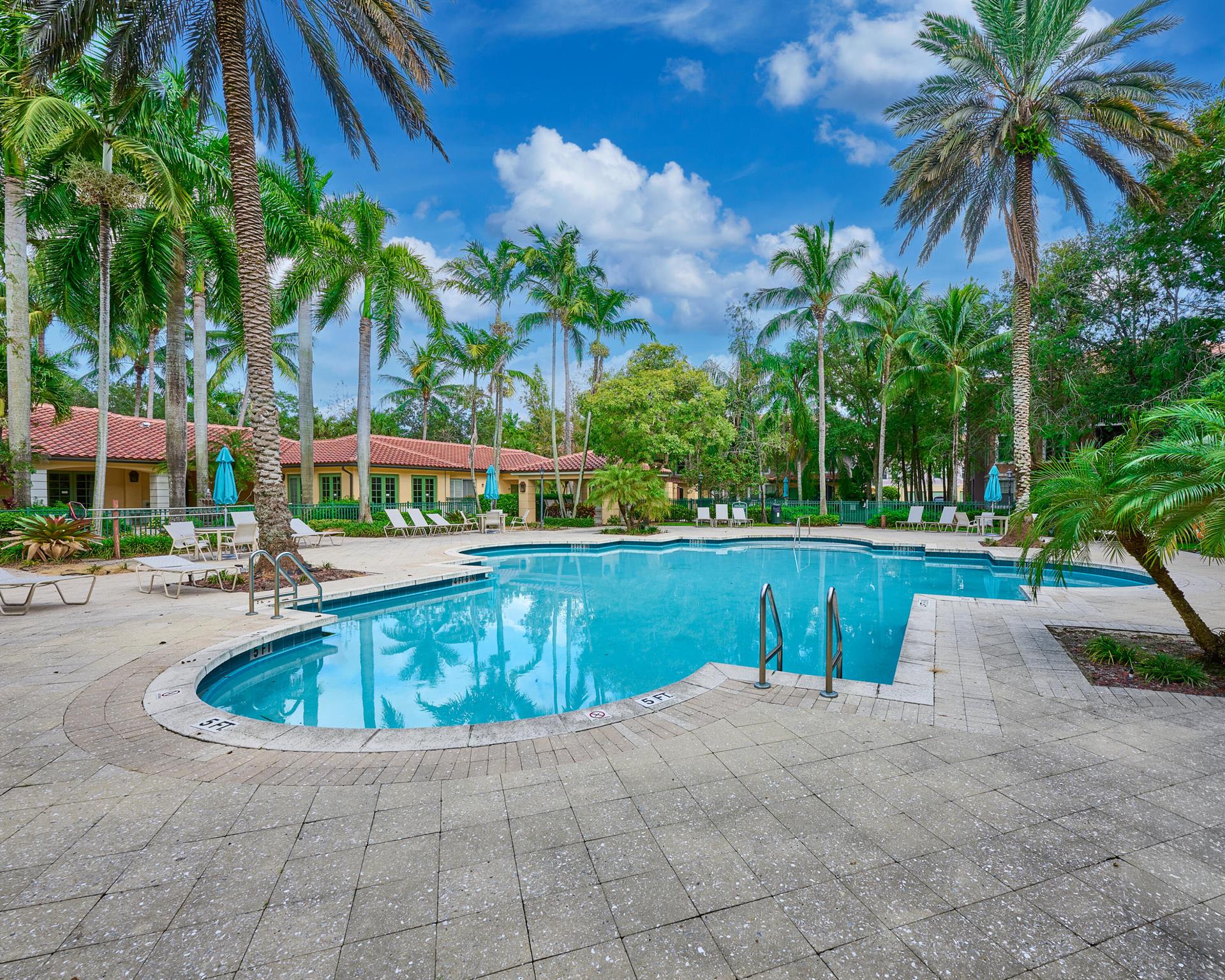 CYPRESS POINTE AT CORAL S - Residential