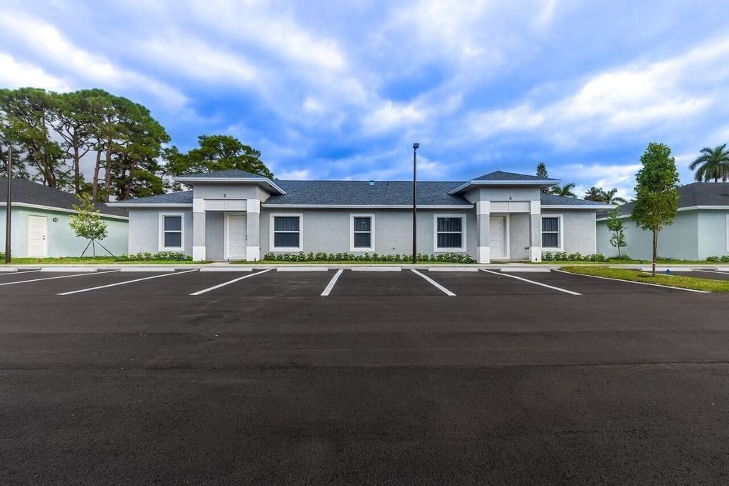 Photo of 3901 Gulfstream Road #5, Palm Springs, FL 33461 (MLS # R10977183)