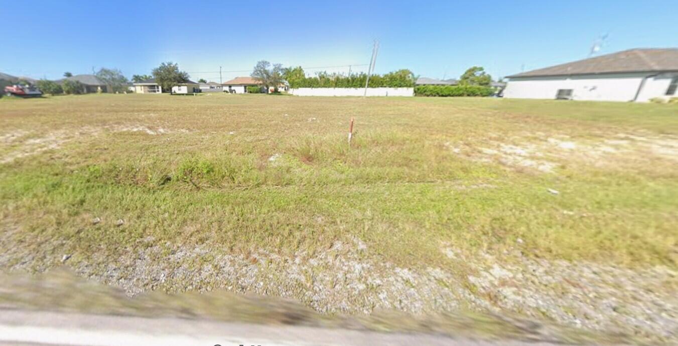 1820 CHIQUITA Boulevard N