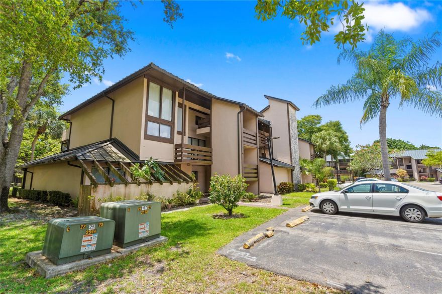 Investor Special – Blank Canvas in Prime Sunrise Location!
This 2/2 condo (approx. 1,090 sq ft) is ready for your vision. The heavy lifting is already done, making it the 
perfect blank canvas for a full remodel. Recent comparable sales in the community are closing at $300K– 
$335K once updated, and with an estimated rehab budget of ~$40K, there’s strong upside potential and a 
solid spread for investors. 
Located in a desirable community with a pool, just minutes from Sawgrass Mills, dining, shopping, and  
only 15 minutes from the beach. Whether you’re flipping for profit or adding to your rental portfolio, this 
opportunity won’t last.