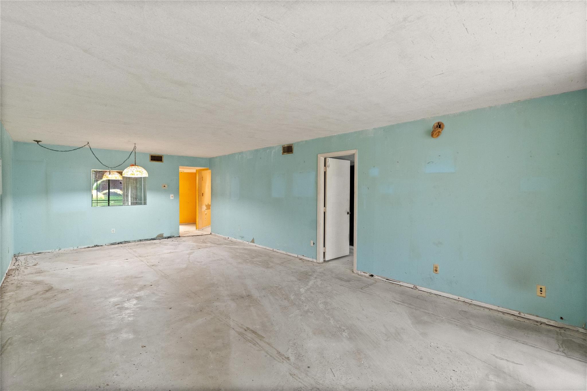 THE FOUNTAINS OF JACARAND - Residential