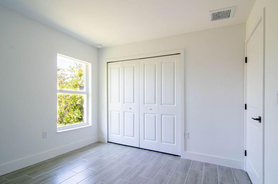 PORT CHARLOTTE SEC82 - Residential Lease