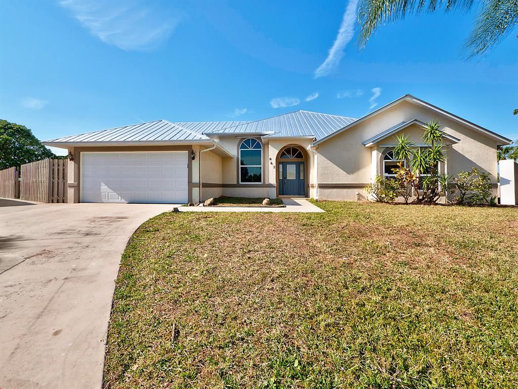 Photo of 662 SW Woodside Court, Palm City, FL 34990 (MLS # R10711462)
