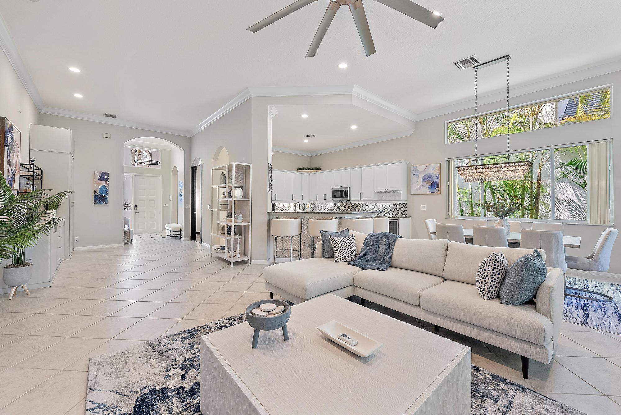 IBIS GOLF AND COUNTRY CLUB 18 - Residential Lease