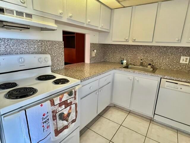 120 Lake Meryl Drive 220