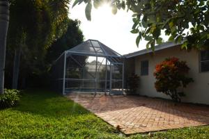 LAKE FLORESTA - Residential