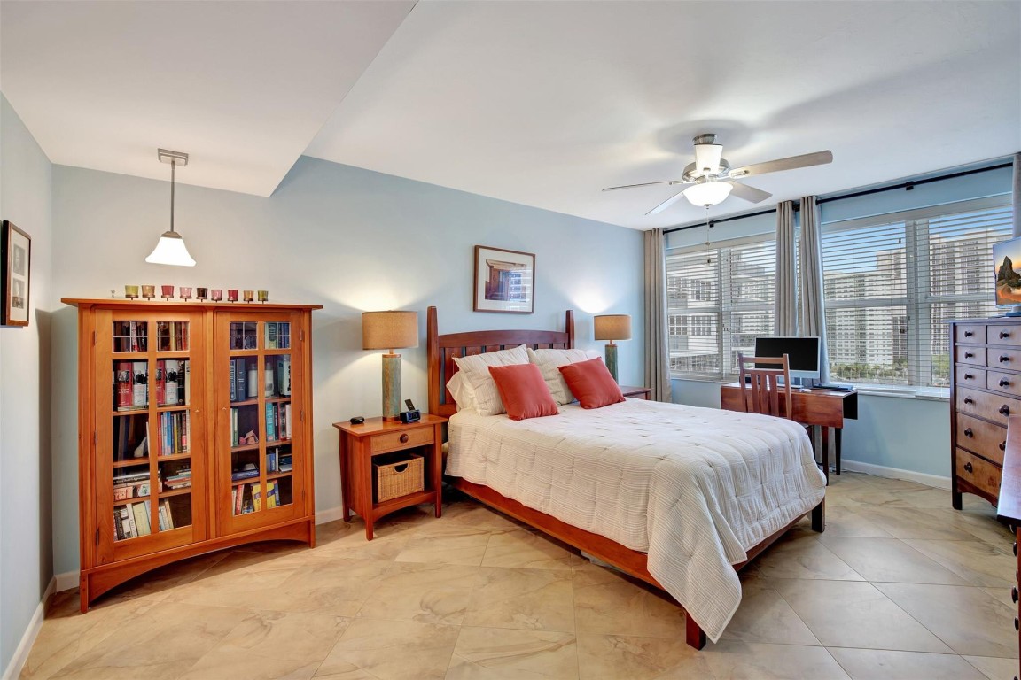 Coral Ridge Towers East - Residential